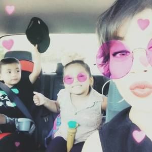 Meet your Posher, Ari